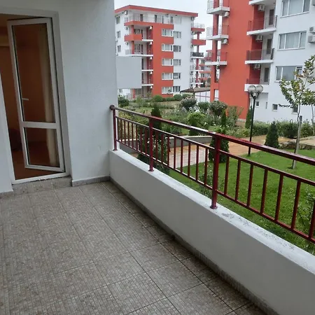 公寓 Panorama On Complex With Pools And Beach,
